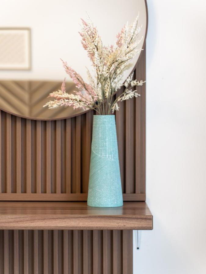Delightful Studio With Balcony - Burj Al Nujoom *